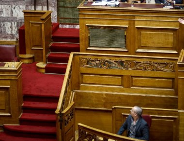Επί τάπητος στην Βουλή η επόμενη ημέρα για την πορεία της οικονομίας ενόψει της συζήτησης του προϋπολογισμού